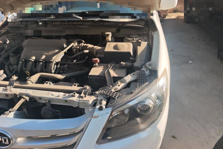 Used BYD L3 2012 1.5L Manual Luxury Version Engine Bay Left