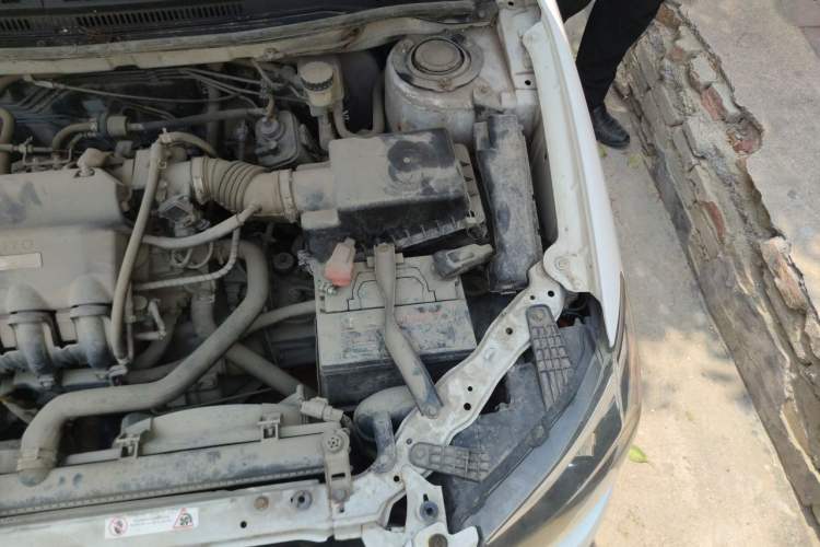 Used BYD L3 2012 1.5L Manual Comfort Edition Engine Bay Left