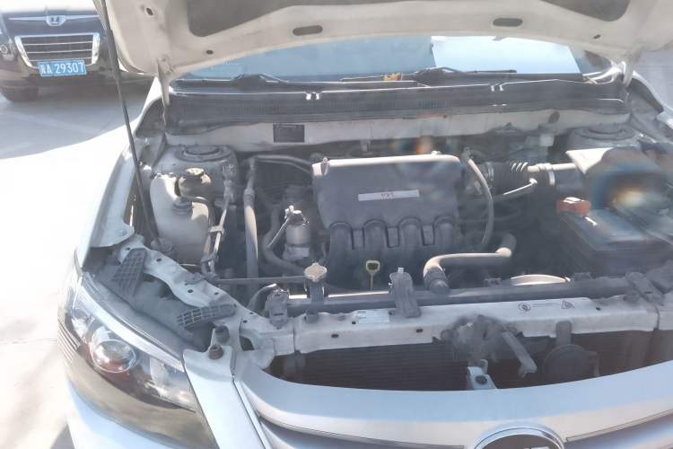 Used BYD L3 2012 1.5L Manual Luxury Version Engine Bay Right