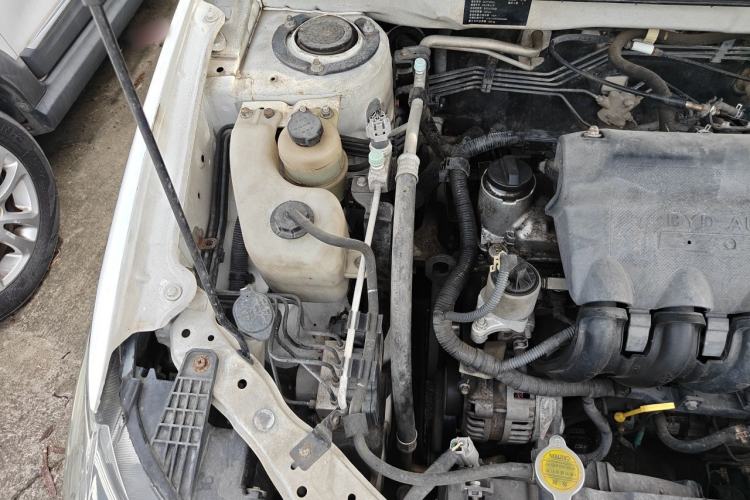 Used BYD L3 2012 1.5L Manual Comfort Edition Engine Bay Right