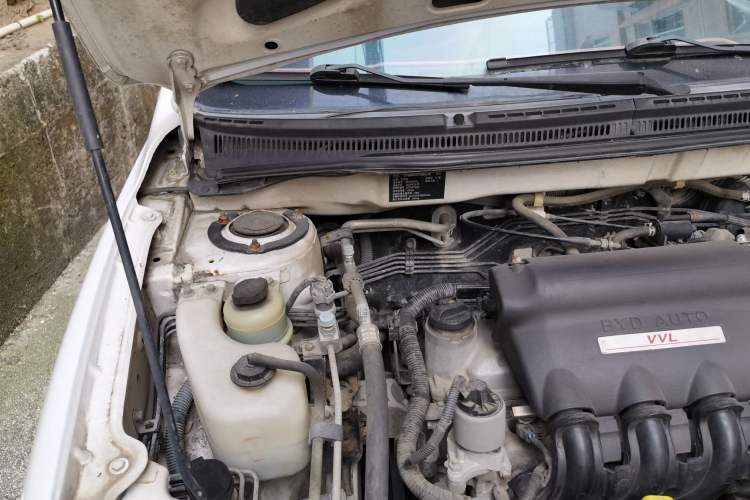 Used BYD L3 2012 1.5L Manual Comfort Edition Engine Bay Right