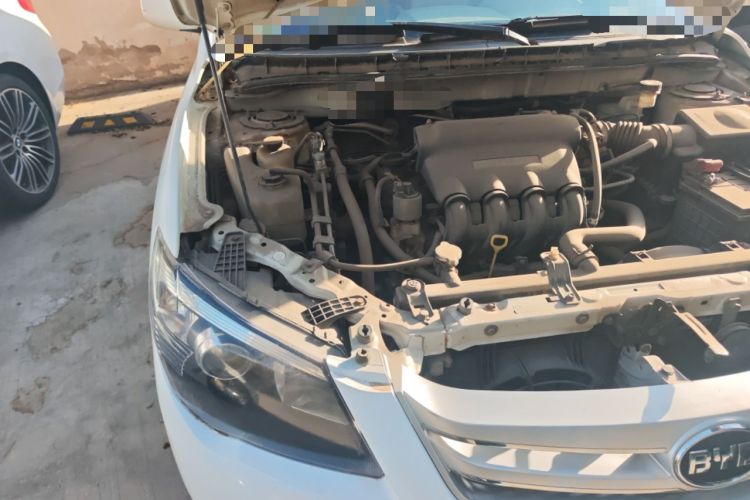 Used BYD L3 2012 1.5L Manual Luxury Version Engine Bay Right