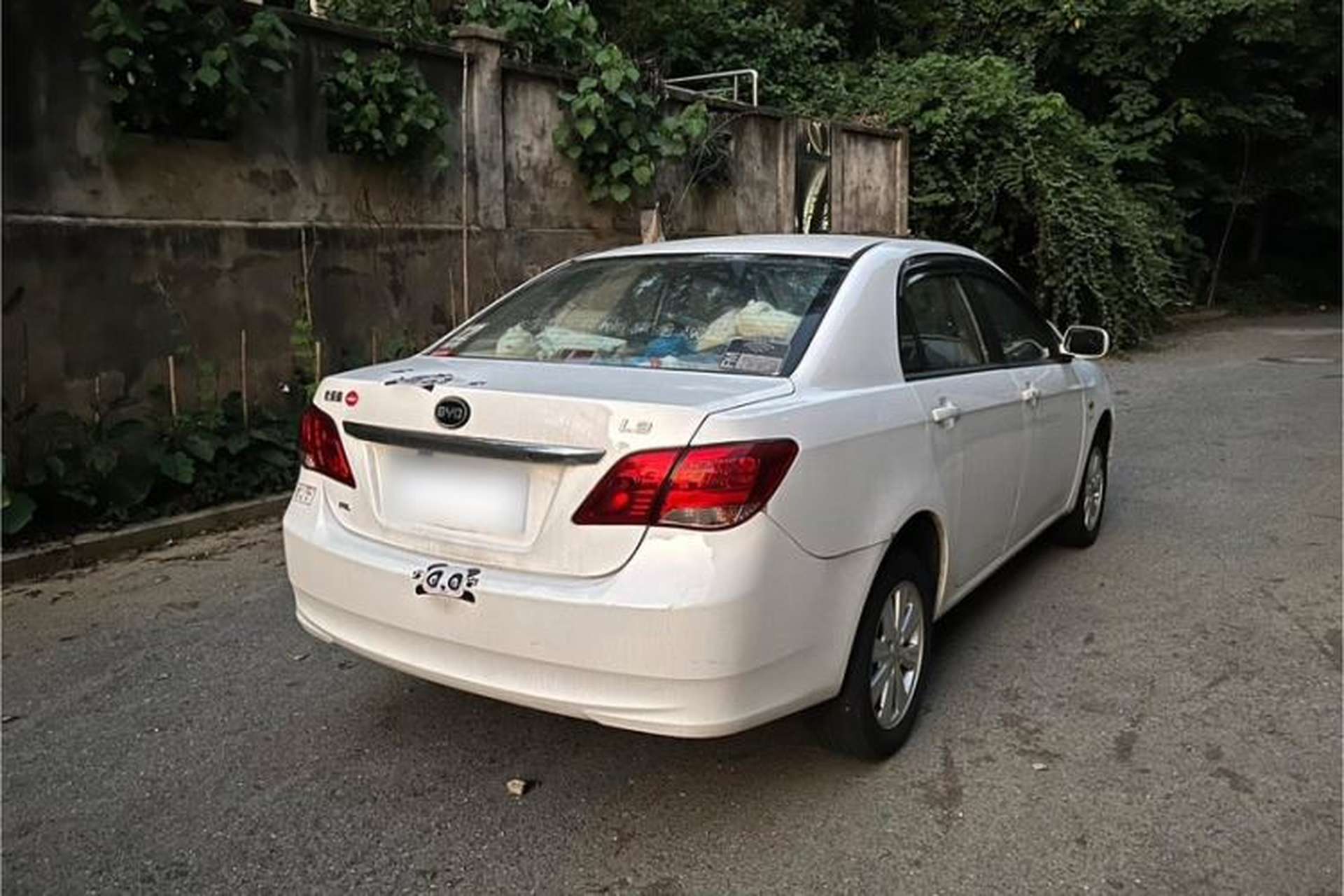 Used BYD L3 2012 1.5L Manual Comfort Edition Exterior 9