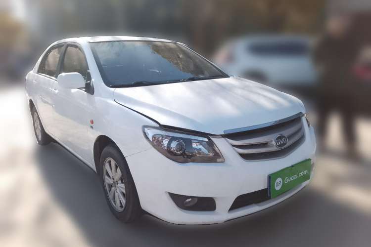 Used BYD L3 2012 1.5L Manual Luxury Version Front Right 45 Deg