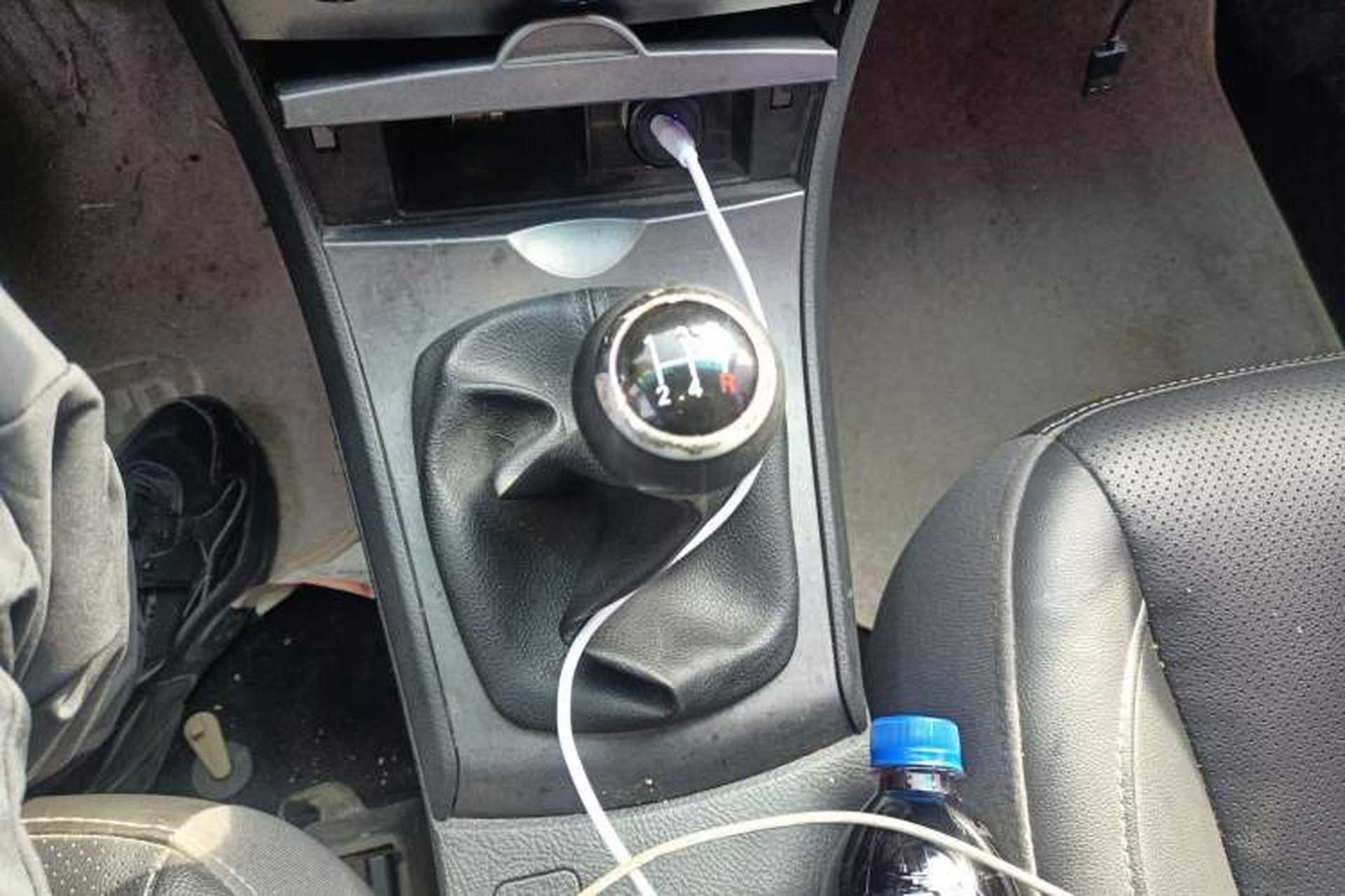 Used BYD L3 2012 1.5L Manual Comfort Edition Gear Lever