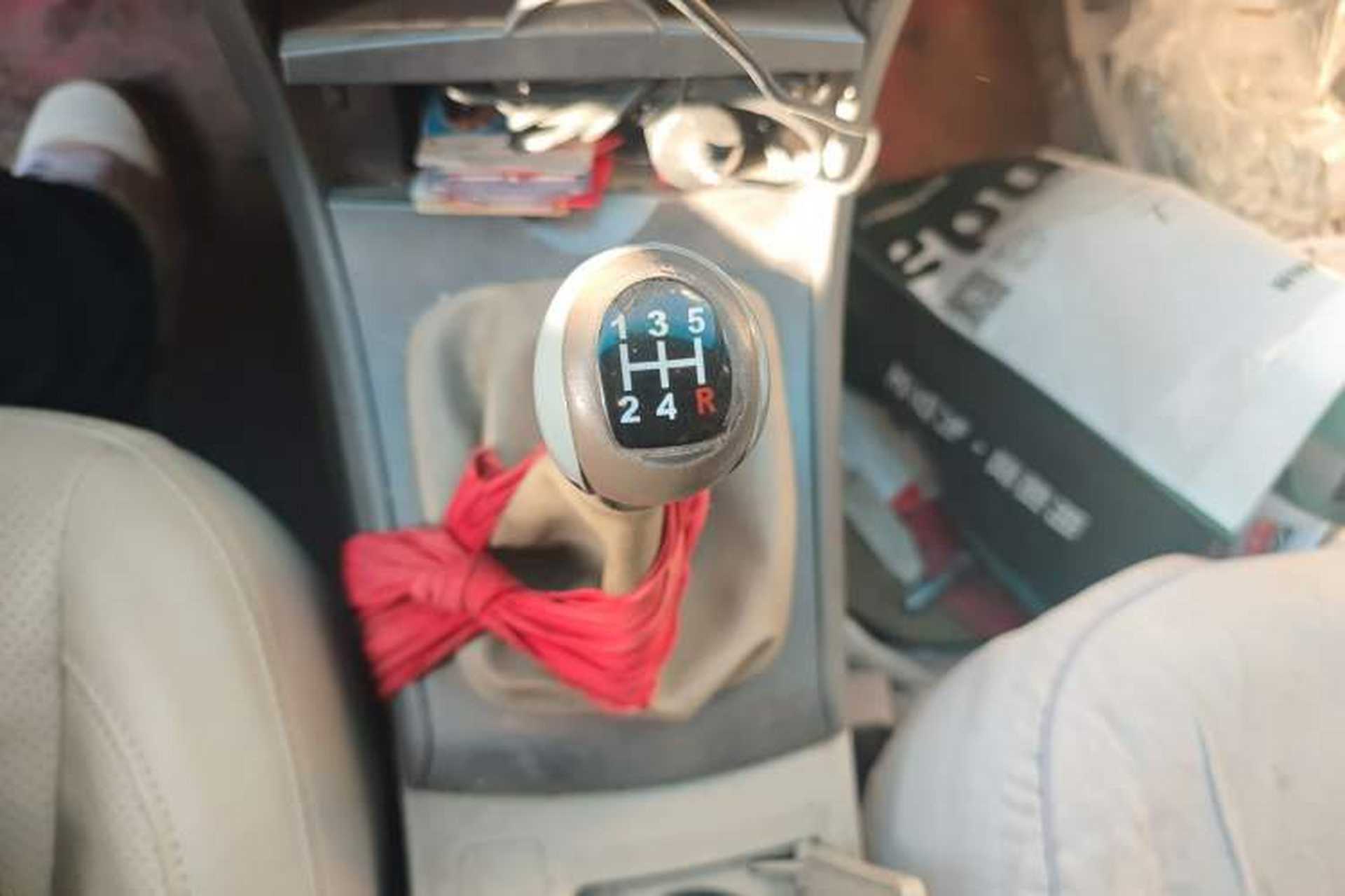 Used BYD L3 2012 1.5L Manual Luxury Version Gear Lever