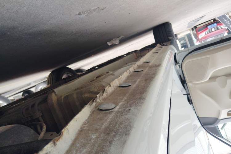 Used BYD L3 2012 1.5L Manual Comfort Edition Left Side Sill