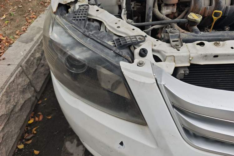 Used BYD L3 2012 1.5L Manual Comfort Edition Right Front Headlight