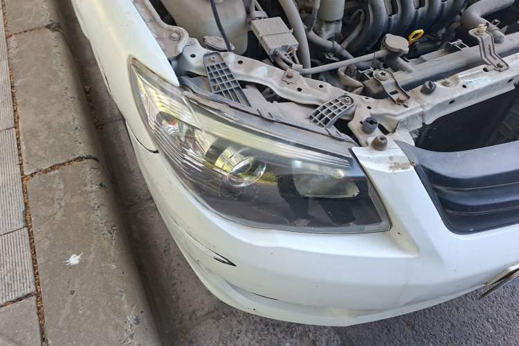 Used BYD L3 2012 1.5L Manual Comfort Edition Right Front Headlight