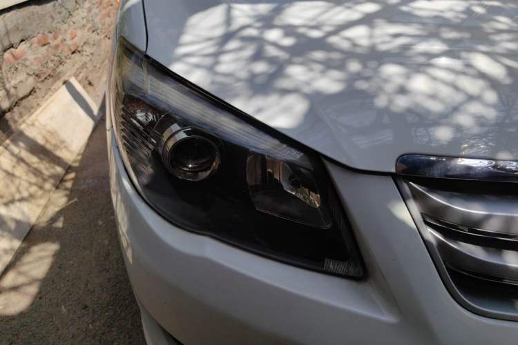Used BYD L3 2012 1.5L Manual Comfort Edition Right Front Headlight