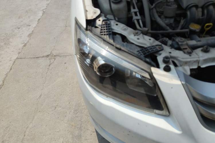 Used BYD L3 2012 1.5L Manual Comfort Edition Right Front Headlight