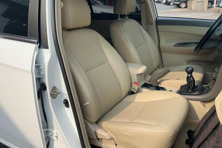 Used BYD L3 2012 1.5L Manual Comfort Edition Right Front Seat