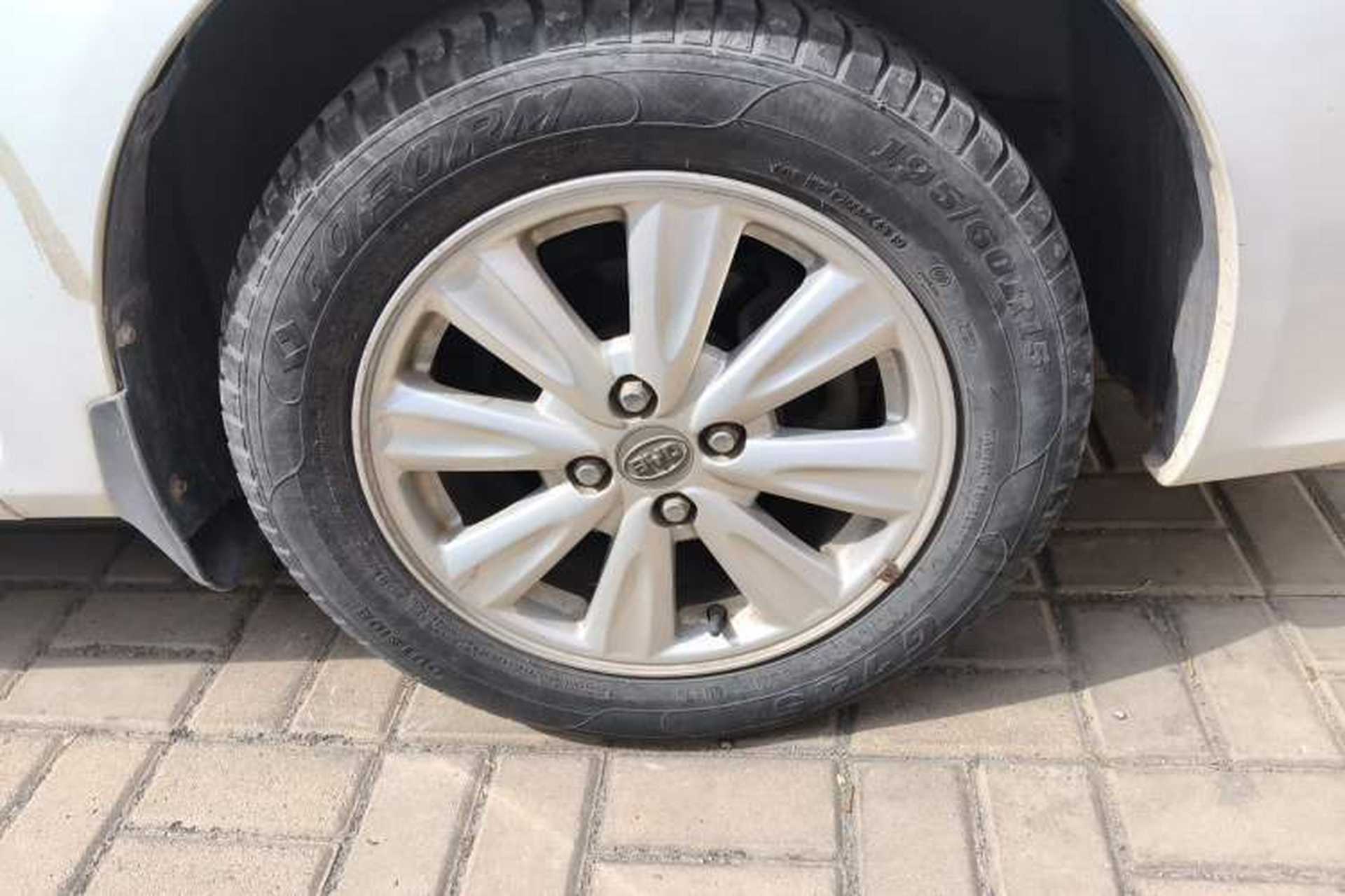 Used BYD L3 2012 1.5L Manual Comfort Edition Right Front Wheel Hub