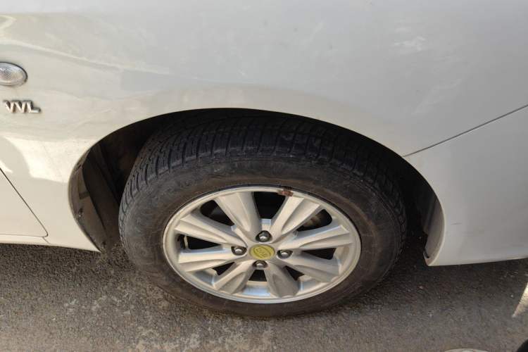 Used BYD L3 2012 1.5L Manual Comfort Edition Right Front Wheel Hub
