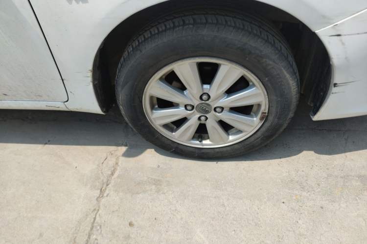 Used BYD L3 2012 1.5L Manual Comfort Edition Right Front Wheel Hub