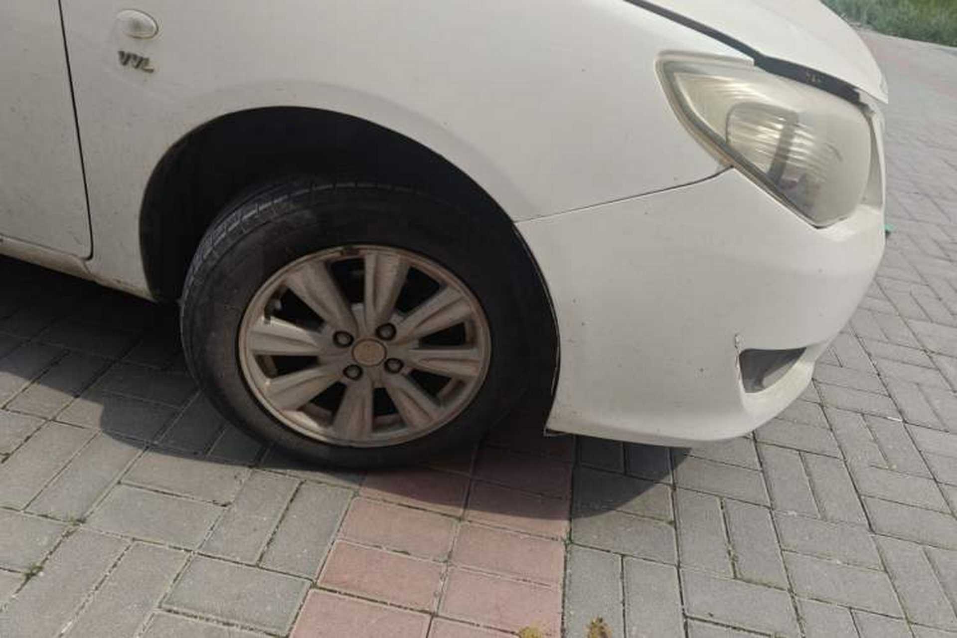 Used BYD L3 2012 1.5L Manual Comfort Edition Right Front Wheel Hub