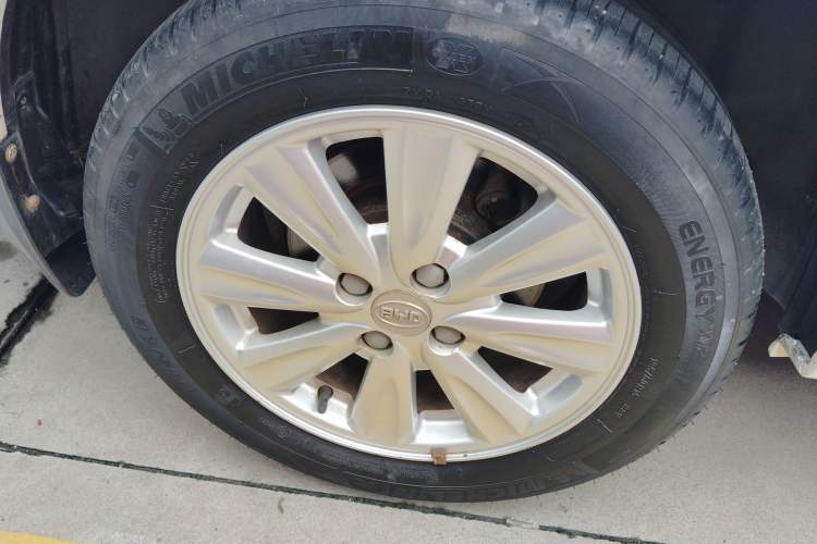 Used BYD L3 2012 1.5L Manual Comfort Edition Right Rear Wheel Hub