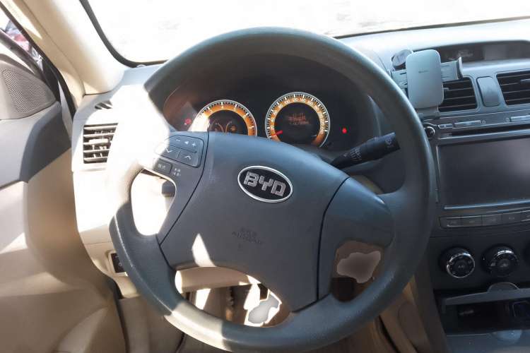 Used BYD L3 2012 1.5L Manual Luxury Version Steering Wheel