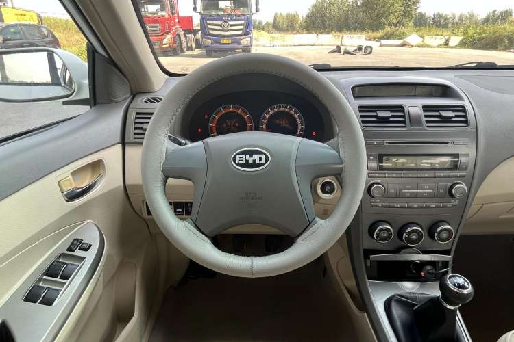 Used BYD L3 2012 1.5L Manual Comfort Edition Steering Wheel