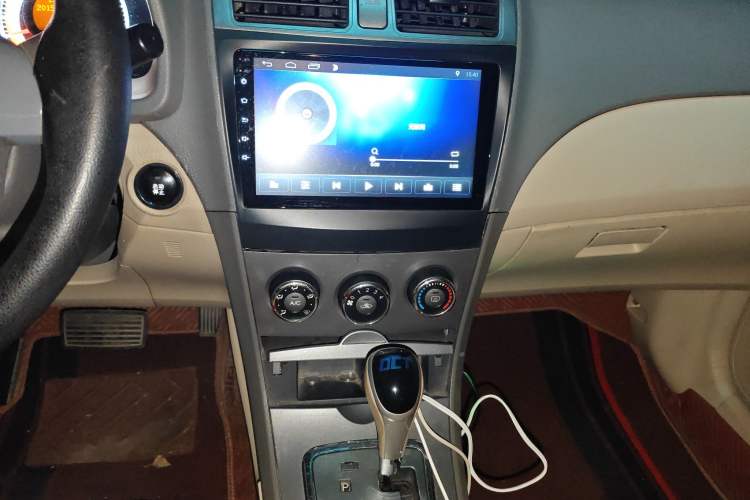 Used BYD L3 2013 1.5L Automatic Comfort Edition Audio And AC Panel