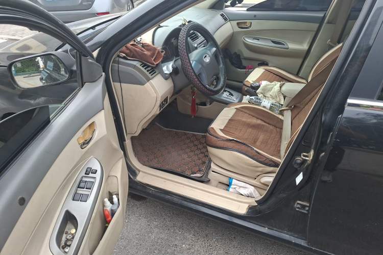 Used BYD L3 2013 1.5L Automatic Comfort Edition Driver Seat