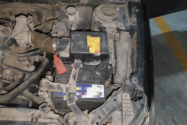 Used BYD L3 2013 1.5L Automatic Comfort Edition Engine Bay Left