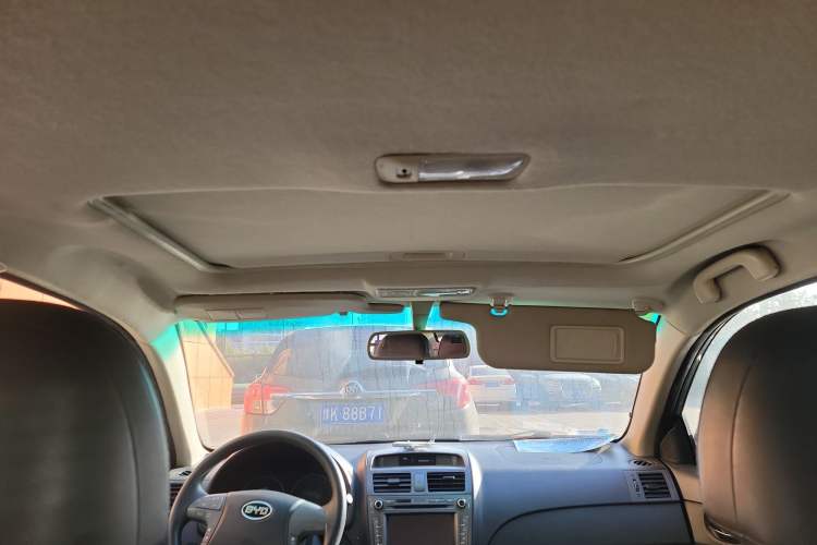 Used BYD L3 2013 1.5L Automatic Prestige Model Headliner