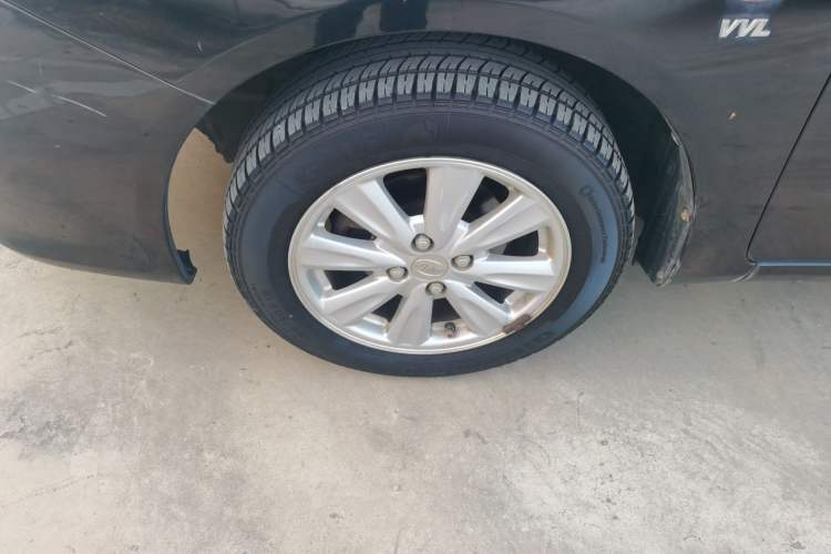 Used BYD L3 2013 1.5L Automatic Comfort Edition Left Front Wheel Hub