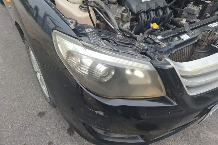Used BYD L3 2013 1.5L Automatic Comfort Edition Right Front Headlight