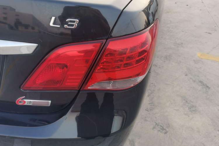 Used BYD L3 2013 1.5L Automatic Comfort Edition Right Rear Taillight