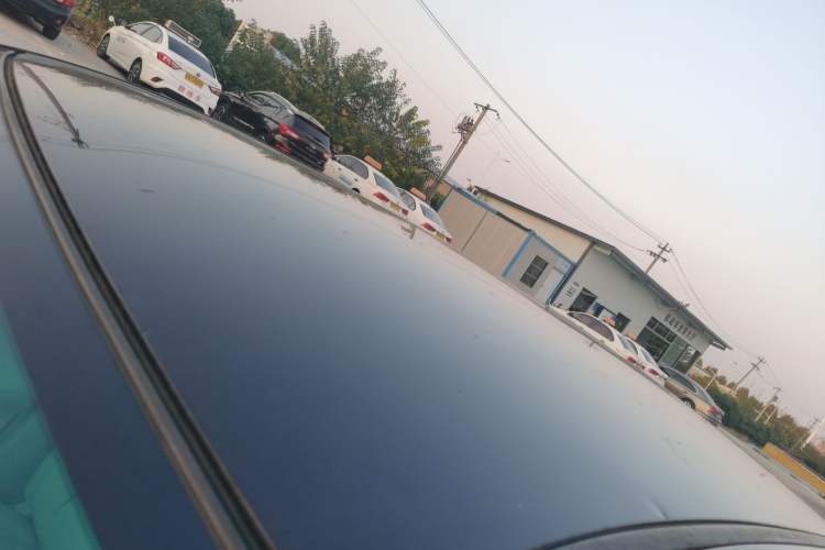 Used BYD L3 2013 1.5L Automatic Comfort Edition Roof
