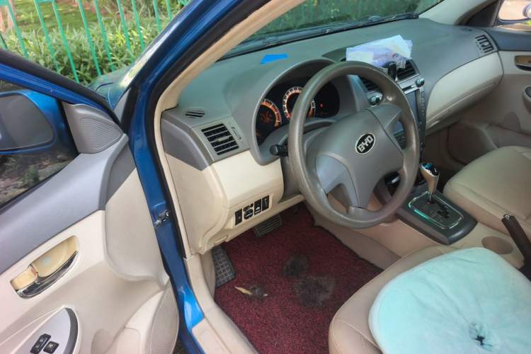 Used BYD L3 2013 1.5L Automatic Comfort Edition Driver Seat