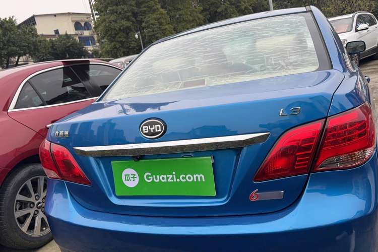 Used BYD L3 2013 1.5L Automatic Comfort Edition Exterior 4