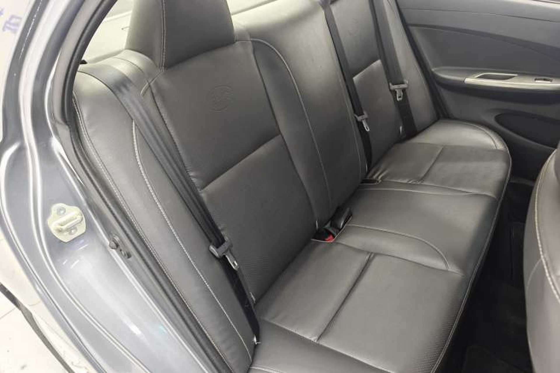 Used BYD L3 2013 1.5L Automatic Comfort Edition Interior 2