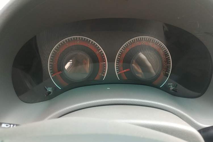 Used BYD L3 2013 1.5L Automatic Comfort Edition Odometer Close Up