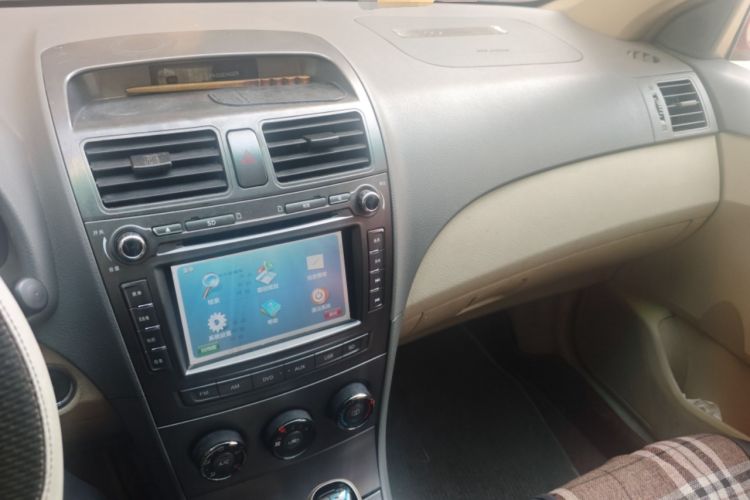 Used BYD L3 2013 1.5L Automatic Prestige Model Audio And AC Panel