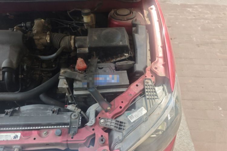 Used BYD L3 2013 1.5L Automatic Prestige Model Engine Bay Left