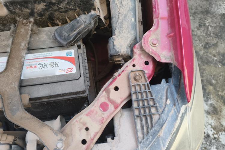 Used BYD L3 2013 1.5L Automatic Comfort Edition Engine Bay Left