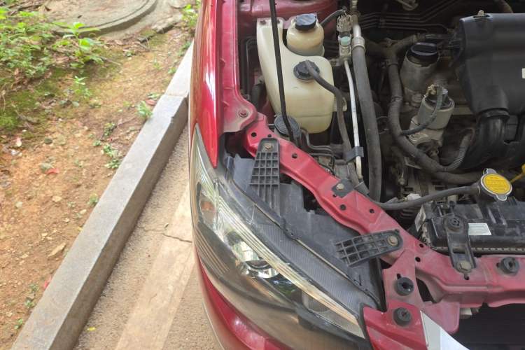Used BYD L3  Engine Bay Right