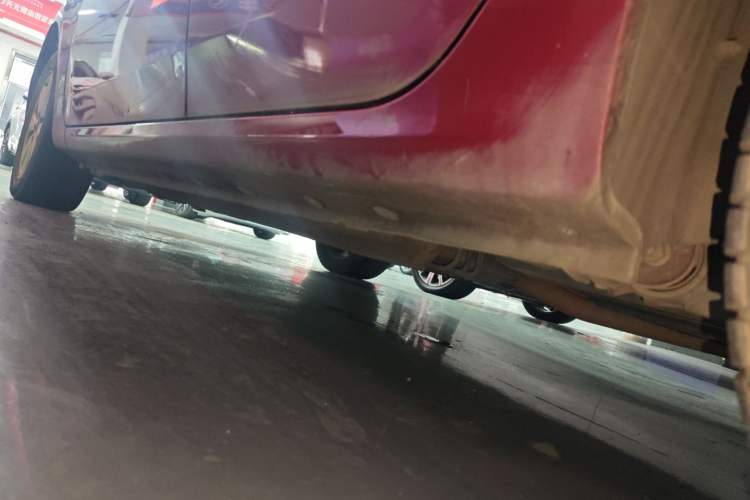 Used BYD L3 2013 1.5L Automatic Comfort Edition Left Side Sill