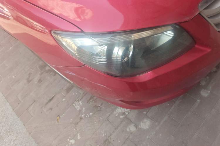 Used BYD L3 2013 1.5L Automatic Prestige Model Right Front Headlight