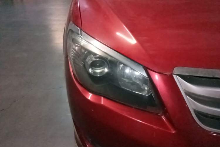 Used BYD L3 2013 1.5L Automatic Comfort Edition Right Front Headlight