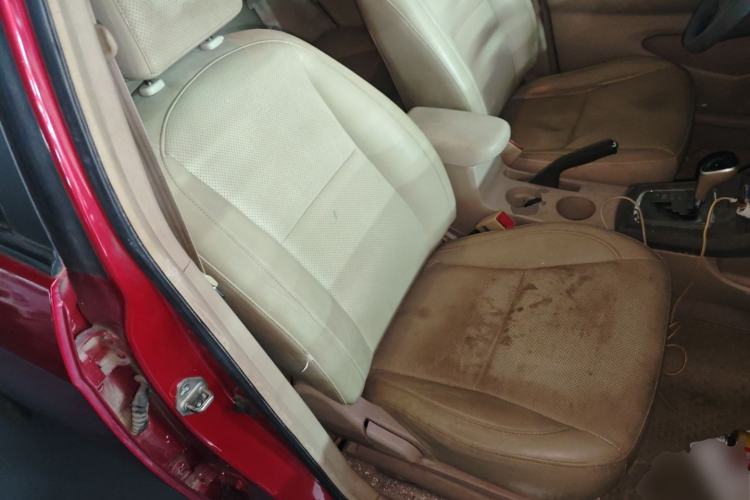 Used BYD L3 2013 1.5L Automatic Comfort Edition Right Front Seat