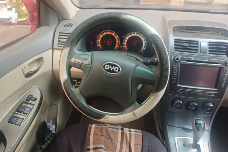 Used BYD L3 2013 1.5L Automatic Prestige Model Steering Wheel