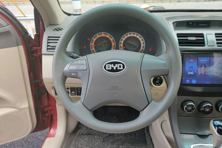 Used BYD L3 2013 1.5L Automatic Prestige Model Steering Wheel