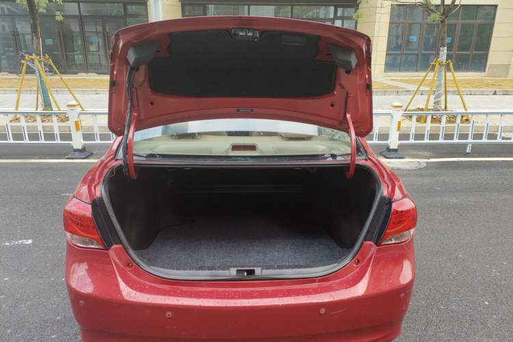 Used BYD L3 2013 1.5L Automatic Prestige Model Trunk