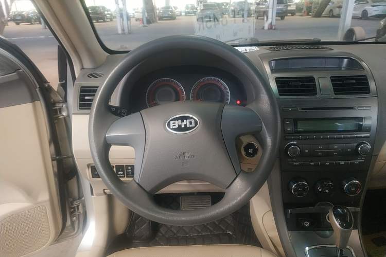 Used BYD L3 2013 1.5L Automatic Comfort Edition Steering Wheel