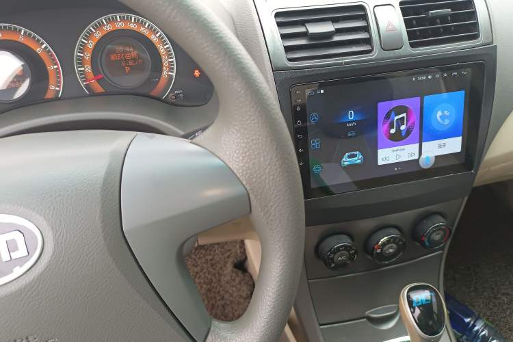 Used BYD L3 2013 1.5L Automatic Comfort Edition Audio And AC Panel