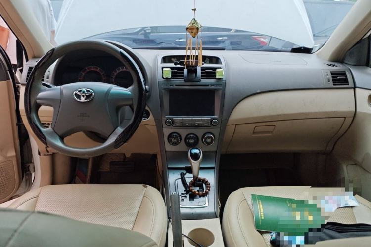 Used BYD L3 2013 1.5L Automatic Comfort Edition Center Console