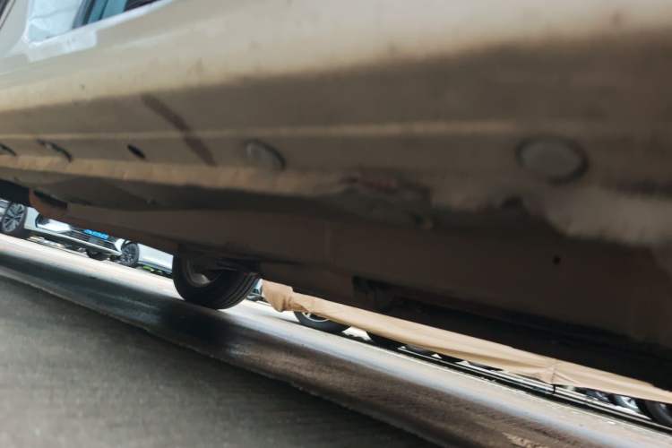Used BYD L3 2013 1.5L Automatic Comfort Edition Chassis Front Right